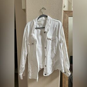 TORRID women’s white denim jacket